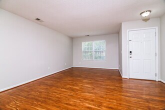 3323 Marshlane Way in Raleigh, NC - Building Photo - Building Photo