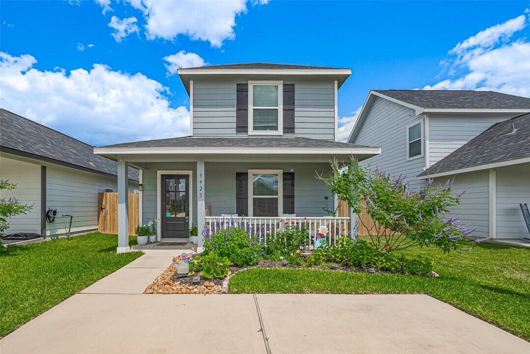9923 Opal Stone Wy in Conroe, TX - Building Photo