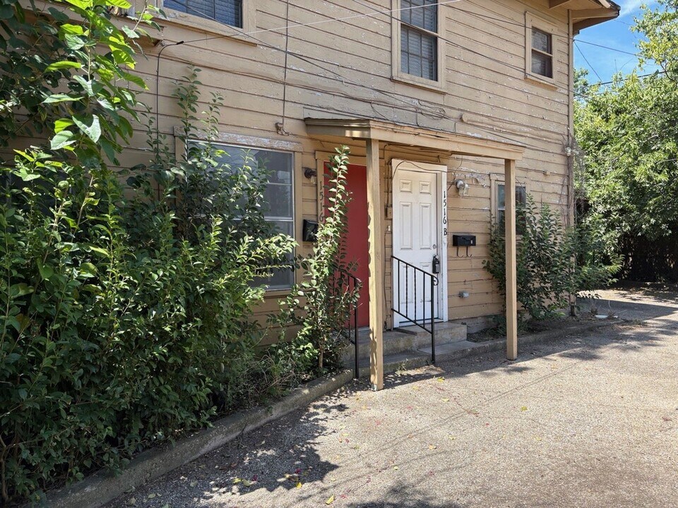 1516 N 5th St in Temple, TX - Building Photo