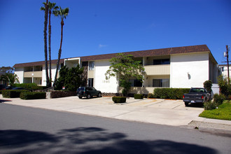 The Emerald House in San Diego, CA - Building Photo - Building Photo