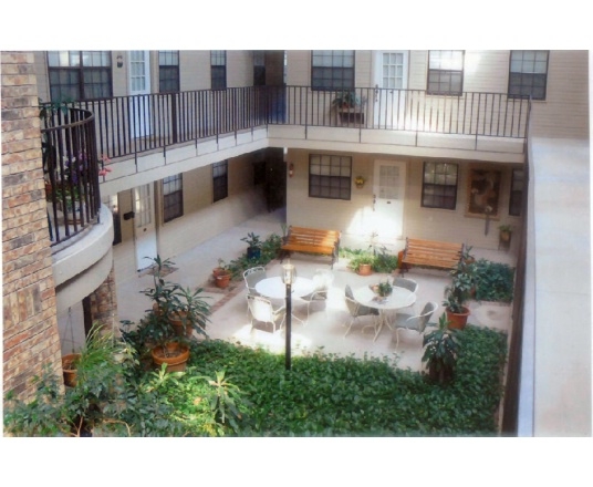 Atrium Garden Apartments in Bridgeport, TX - Building Photo - Building Photo