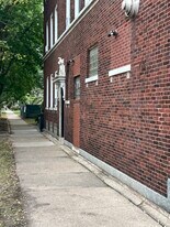 2006 W Giddings St in Chicago, IL - Building Photo