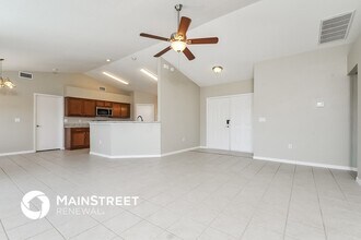 2677 Hickory Ridge Dr in Lakeland, FL - Building Photo - Building Photo