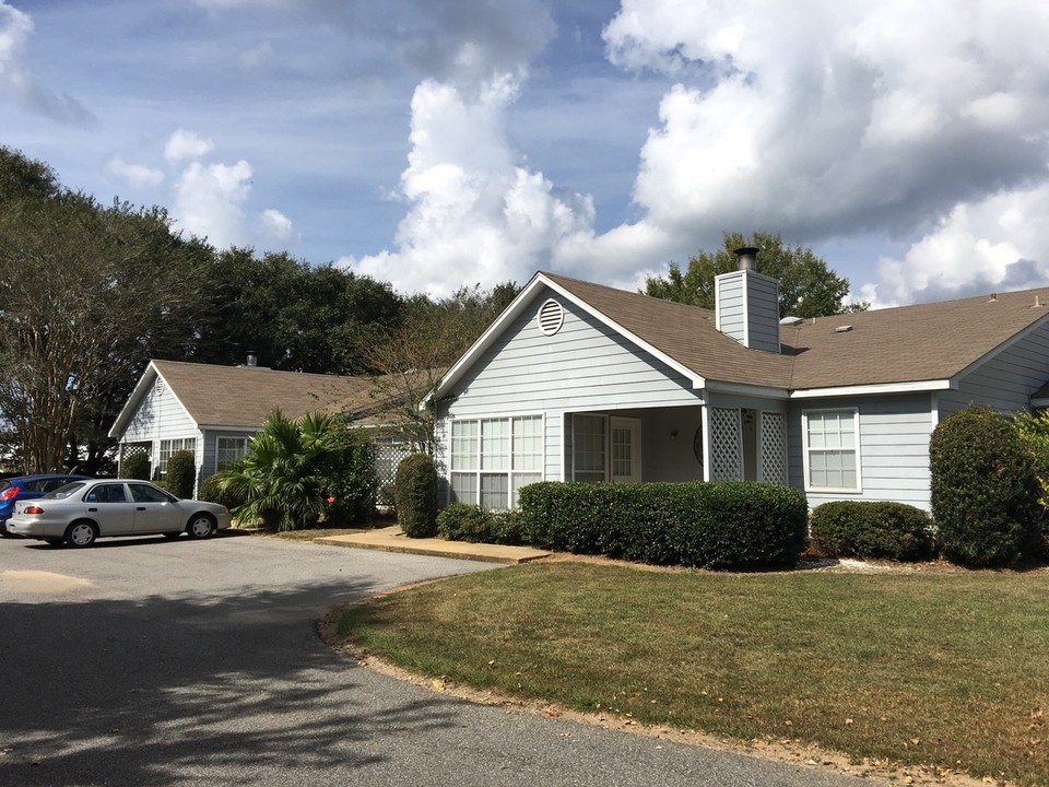 Windmere Condominiums in Fairhope, AL - Building Photo