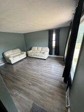 1 Pequot St in Joliet, IL - Foto de edificio - Building Photo