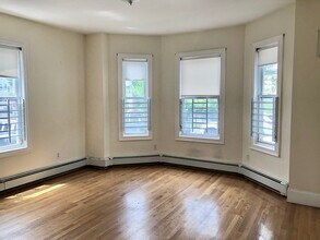 14 Schiller St, Unit 1 in Boston, MA - Building Photo - Building Photo