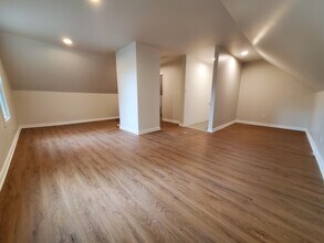 101 Gamage Ave, Unit 101 in Auburn, ME - Foto de edificio - Building Photo