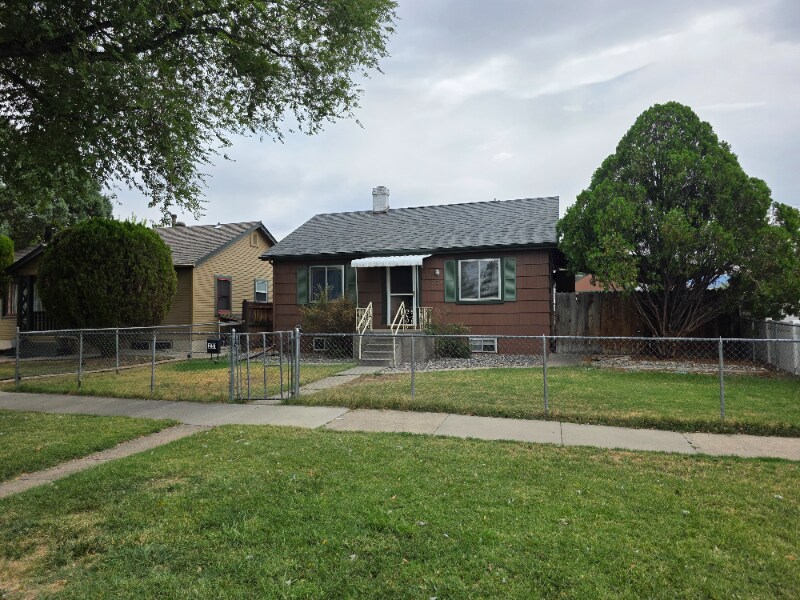 251 Belford Ave in Grand Junction, CO - Foto de edificio
