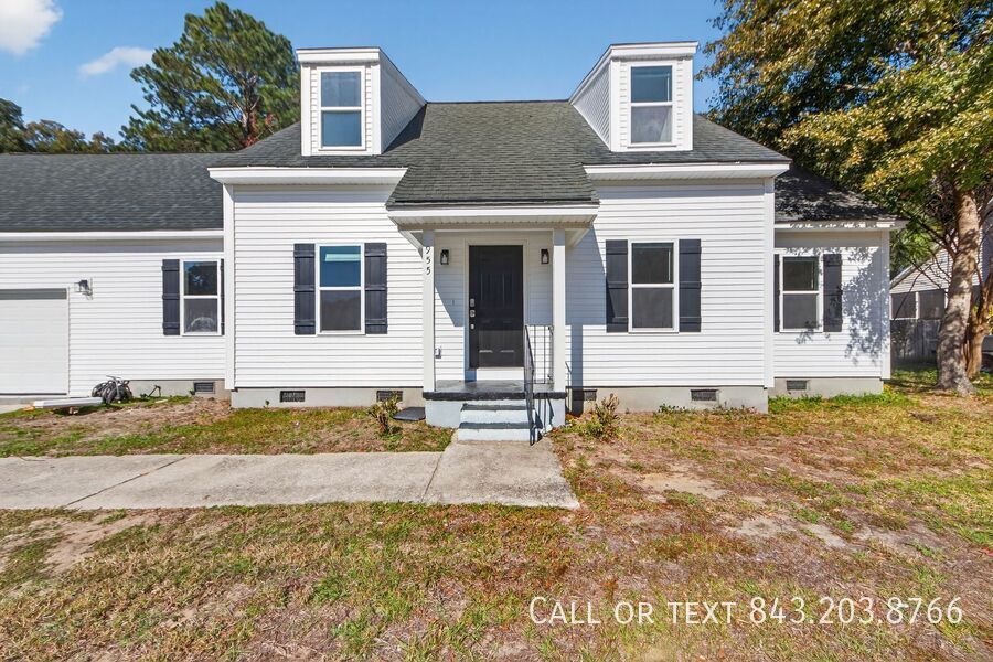 955 Godber St in Charleston, SC - Building Photo