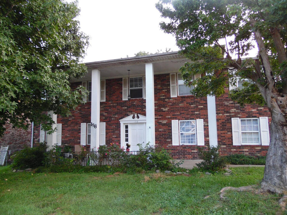 106 Quachita Trail in Frankfort, KY - Building Photo