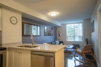 65 Times Ave in Markham, ON - Building Photo - Building Photo