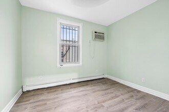 259 Griffith St in Jersey City, NJ - Building Photo - Building Photo