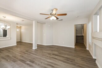 3440 Yorkminster St in Las Vegas, NV - Foto de edificio - Building Photo