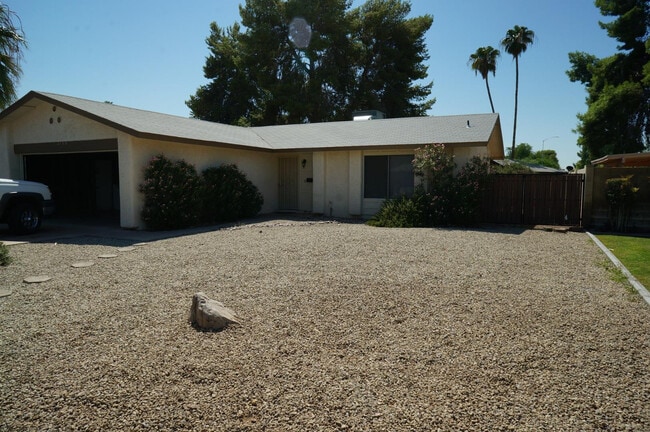 property at 2139 W Enid Ave