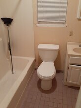 75 Fillmore Ave in Deer Park, NY - Foto de edificio - Building Photo