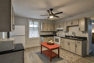 4448 Orefield Rd, Unit A - Left Side in Orefield, PA - Building Photo - Building Photo