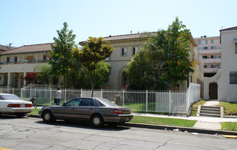 843 S New Hampshire Ave in Los Angeles, CA - Building Photo - Building Photo