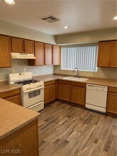 4832 Marco Polo St in North Las Vegas, NV - Building Photo - Building Photo
