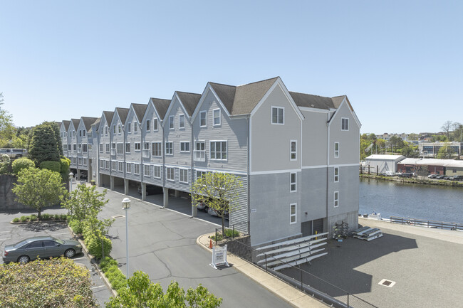 RiverWay Condominiums