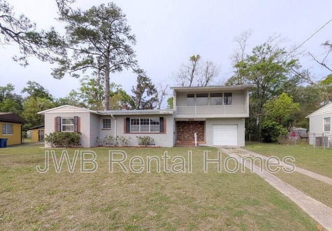 7818 Caxton Cir W in Jacksonville, FL - Building Photo - Building Photo