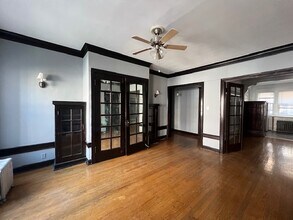 813 W Cornelia Ave, Unit 2S in Chicago, IL - Building Photo - Building Photo
