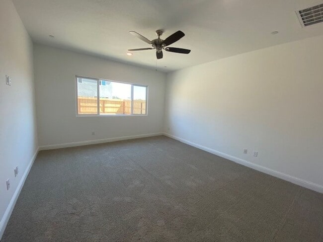 106 W Tyler Ave in Visalia, CA - Building Photo - Building Photo