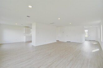 18546 Cepagatti Dr in New Caney, TX - Building Photo - Building Photo