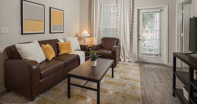 The Oliver in Baton Rouge, LA - Foto de edificio - Building Photo