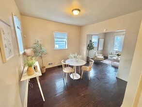 127 Devonshire Ct in Rochester, NY - Building Photo - Building Photo