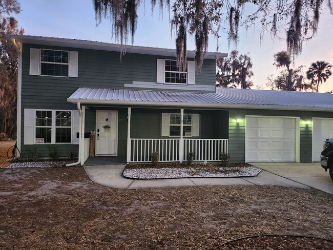 property at 118 E Volusia Ave