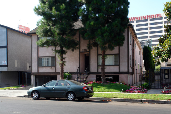 5316 W 99th Pl in Los Angeles, CA - Building Photo - Building Photo