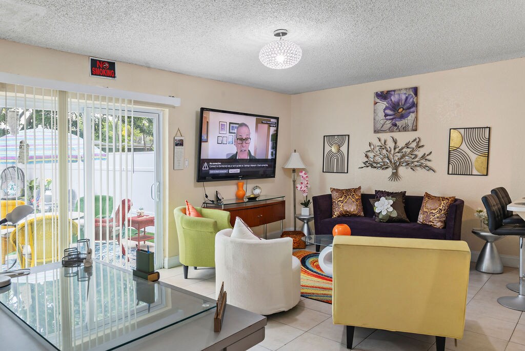 7560 NW 16th St in Plantation, FL - Building Photo