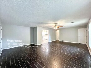 3210 Briarwood Dr in Horn Lake, MS - Building Photo - Building Photo