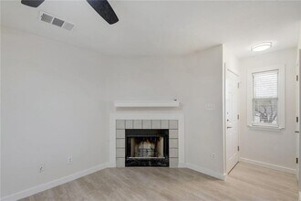 15209 Sun-Bird Ln in Austin, TX - Building Photo - Building Photo
