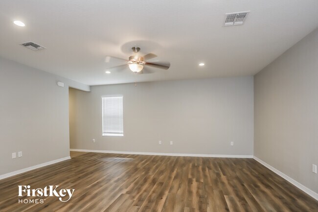 7402 Indigo Oasis Ct in Gibsonton, FL - Building Photo - Building Photo