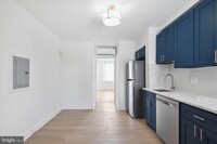 3871 Terrace St, Unit 304 in Philadelphia, PA - Building Photo - Building Photo