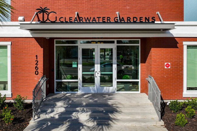 Clearwater Gardens in Clearwater, FL - Foto de edificio - Building Photo
