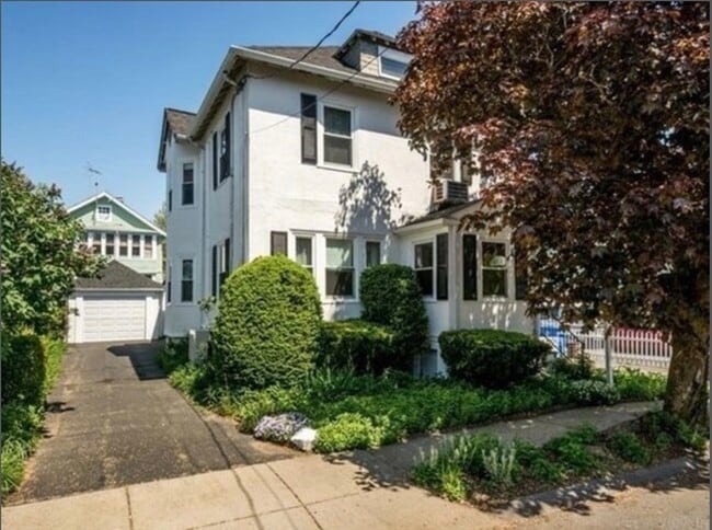 property at 39 Hull St