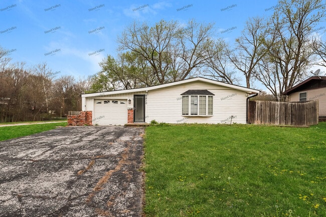 property at 5810 N Garfield Ave