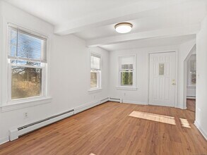 500 Sport Hill Rd in Easton, CT - Building Photo - Building Photo