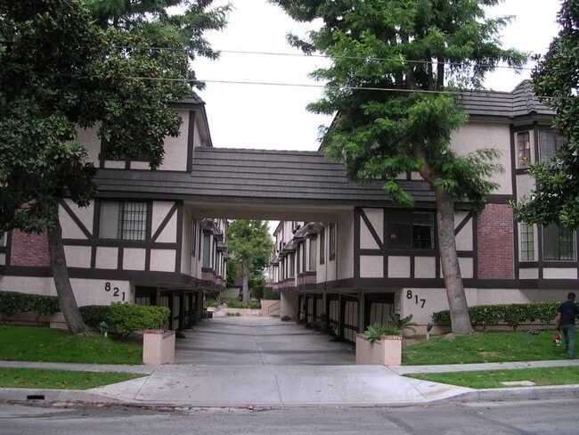 821 S 2nd St in Alhambra, CA - Building Photo - Building Photo