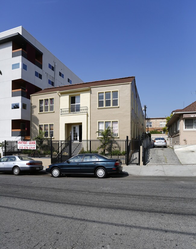 969 S Serrano Ave in Los Angeles, CA - Foto de edificio - Building Photo