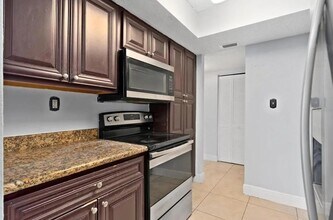 4809 S Texas Ave, Unit 4809D in Orlando, FL - Building Photo - Building Photo