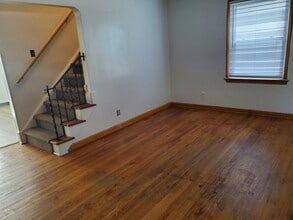 3909 Warrensville Center Rd in Warrensville Heights, OH - Building Photo - Building Photo