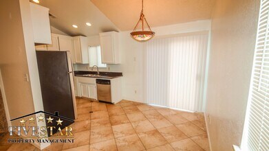 4601 Connecticut Way in Bakersfield, CA - Building Photo - Building Photo
