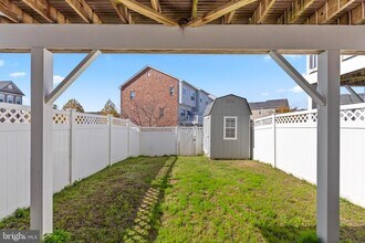 5345 Tweeddale Pl in Waldorf, MD - Building Photo - Building Photo