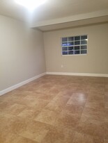 1523 w hiawatha st, Unit Studio in Tampa, FL - Building Photo - Building Photo