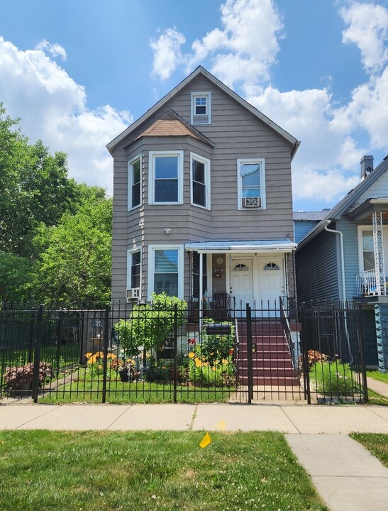 8548 S Buffalo Ave in Chicago, IL - Foto de edificio