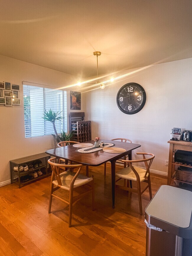 845 Brooks Ave, Unit Venice Beach 2Bd2Ba Condo in Venice, CA - Building Photo - Building Photo
