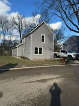 618 Center St in Loveland, OH - Building Photo